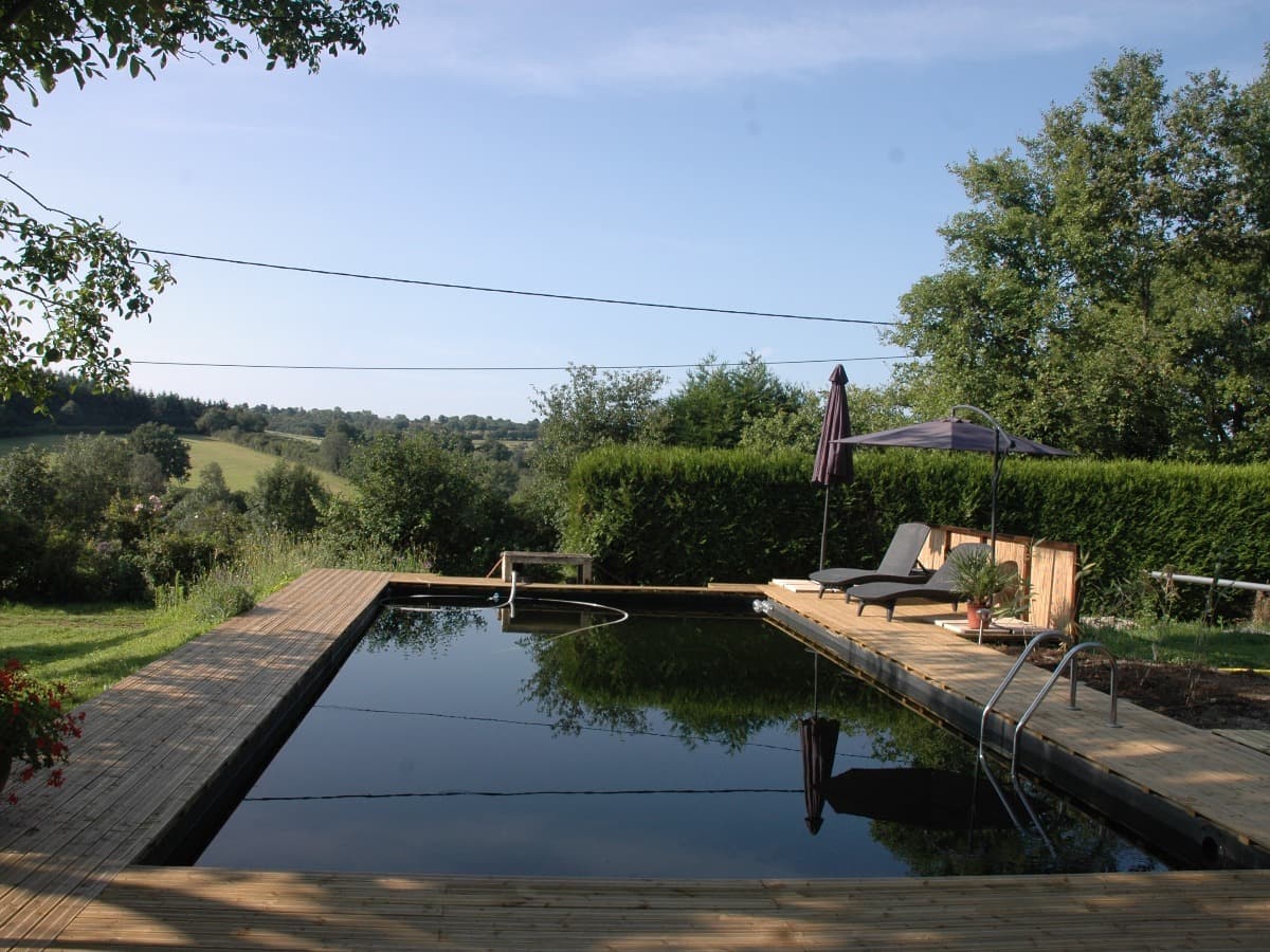 B&B, gastenkamers Auvergne met zwembad